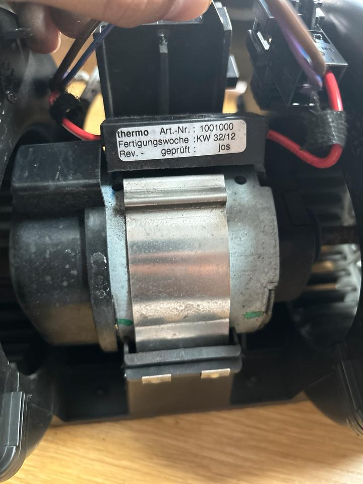 MAN BEHR BOSCH Innen Heizlüfter 9140010500 / H1968002 - חימום/ אוורור עבור משאית: תמונה 3 MAN BEHR BOSCH Innen Heizlüfter 9140010500 / H1968002 - חימום/ אוורור עבור משאית: תמונה 3