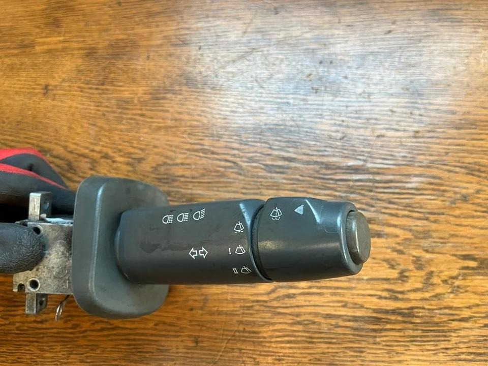 MAN Lenkstockschalter, Schalter, Schalhebel 81255090144 - מתג עמוד היגוי עבור משאית: תמונה 1 MAN Lenkstockschalter, Schalter, Schalhebel 81255090144 - מתג עמוד היגוי עבור משאית: תמונה 1