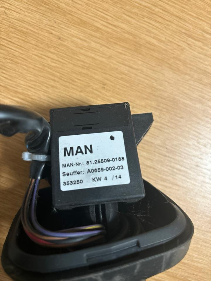 MAN Lenkstockschalter, Schalter, Schalthebel 81.25509-0188 - מתג עמוד היגוי עבור משאית: תמונה 3 MAN Lenkstockschalter, Schalter, Schalthebel 81.25509-0188 - מתג עמוד היגוי עבור משאית: תמונה 3