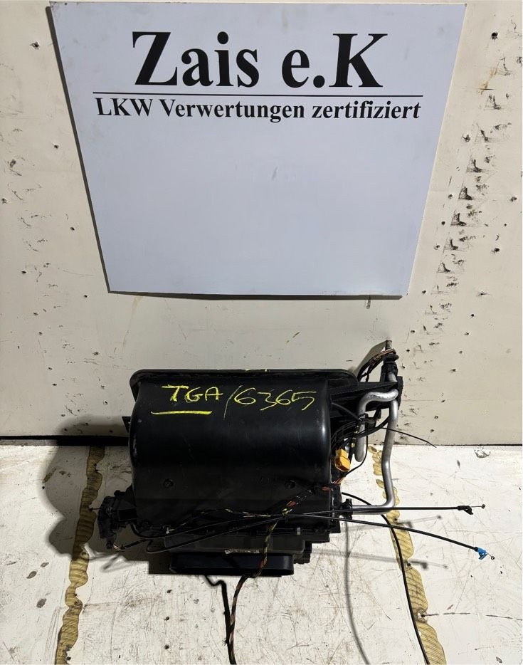 MAN TGA Innenraum Gebläse/Heizung 81.61900.6365 - מאוורר עבור משאית: תמונה 1 MAN TGA Innenraum Gebläse/Heizung 81.61900.6365 - מאוורר עבור משאית: תמונה 1
