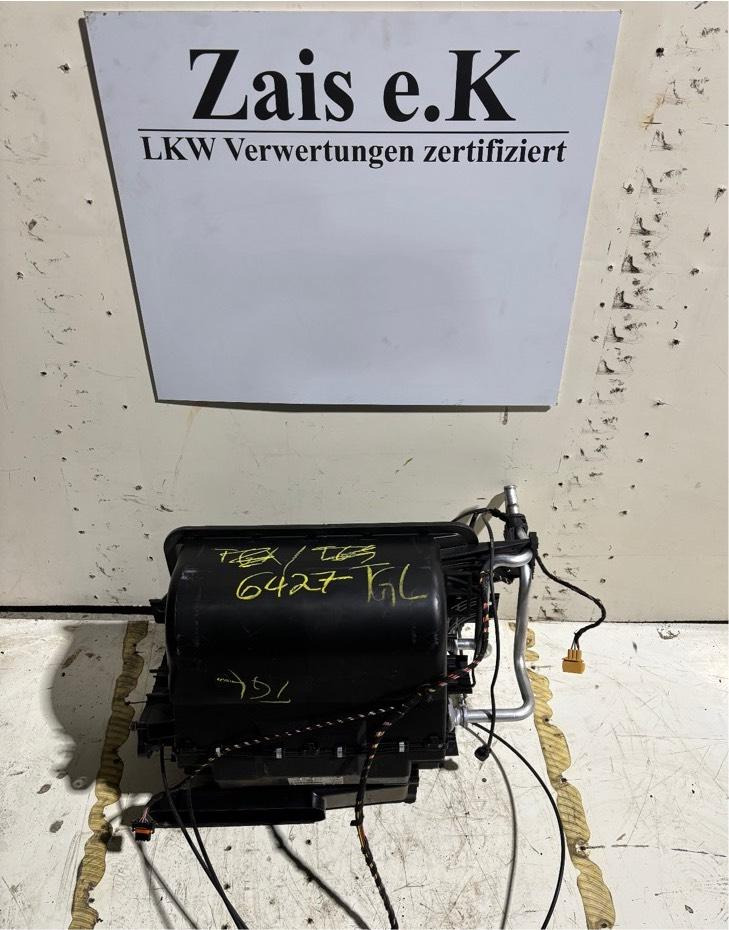 MAN TGL Innenraum Gebläse/Heizung 81.61900.6427 - חימום/ אוורור עבור משאית: תמונה 1 MAN TGL Innenraum Gebläse/Heizung 81.61900.6427 - חימום/ אוורור עבור משאית: תמונה 1