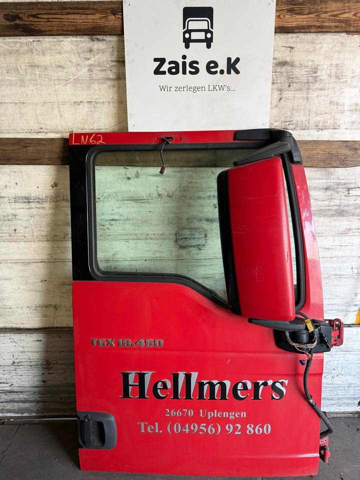 MAN TGX Beifahrertür Rot Spiegel Innenverkleidung LN 62 - דלת וחלקים עבור משאית: תמונה 1 MAN TGX Beifahrertür Rot Spiegel Innenverkleidung LN 62 - דלת וחלקים עבור משאית: תמונה 1