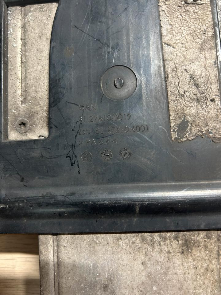 MAN TGX TGS Radarsensor 81.27610.0019 - חיישן עבור משאית: תמונה 4 MAN TGX TGS Radarsensor 81.27610.0019 - חיישן עבור משאית: תמונה 4
