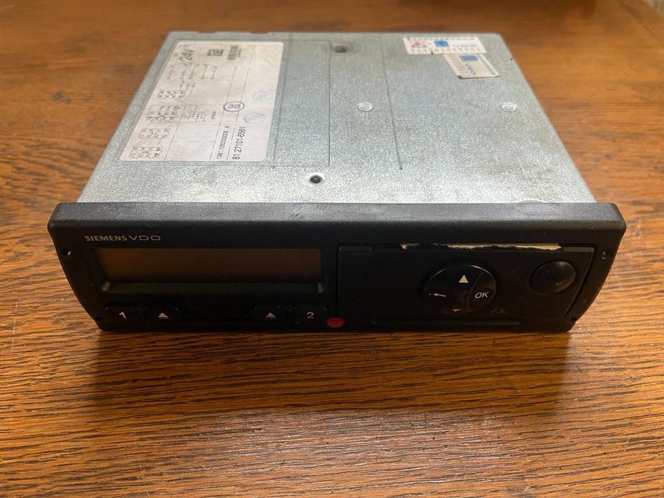 MAN TGX TGS TGA TGL Tachograph 81.27101-6561 - טכוגרף עבור משאית: תמונה 1 MAN TGX TGS TGA TGL Tachograph 81.27101-6561 - טכוגרף עבור משאית: תמונה 1