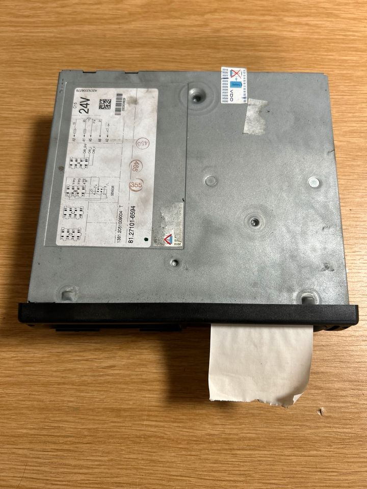 MAN Tachograph 81.27101-6594 - טכוגרף עבור משאית: תמונה 1 MAN Tachograph 81.27101-6594 - טכוגרף עבור משאית: תמונה 1