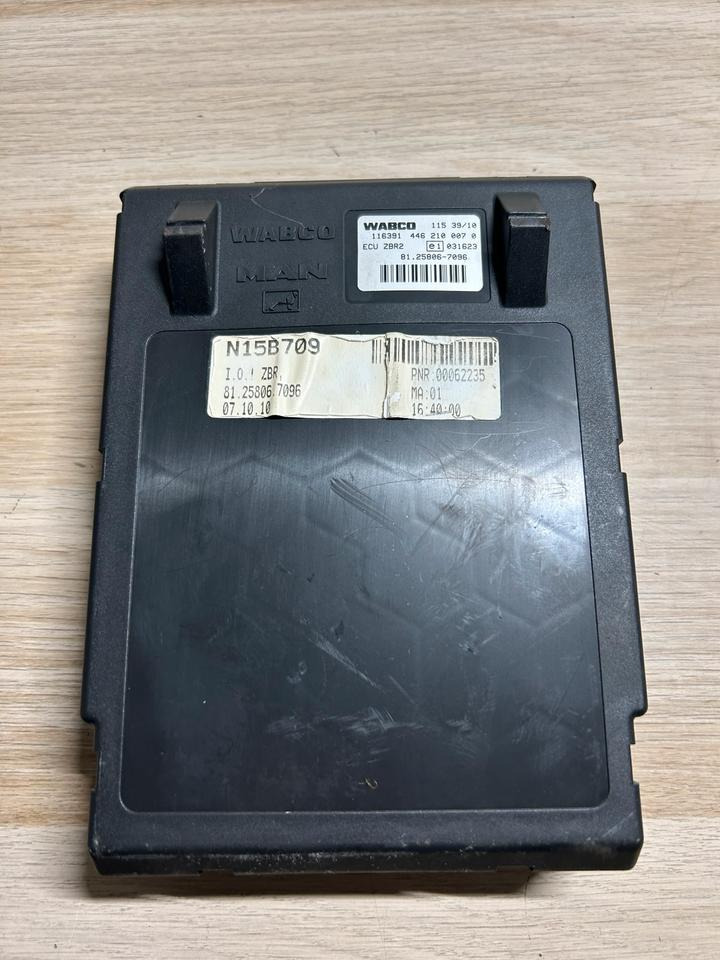 MAN WABCO Elektronik ECU ZBR 2 Steuergerät 81.25806-7096 - ECU עבור משאית: תמונה 2 MAN WABCO Elektronik ECU ZBR 2 Steuergerät 81.25806-7096 - ECU עבור משאית: תמונה 2