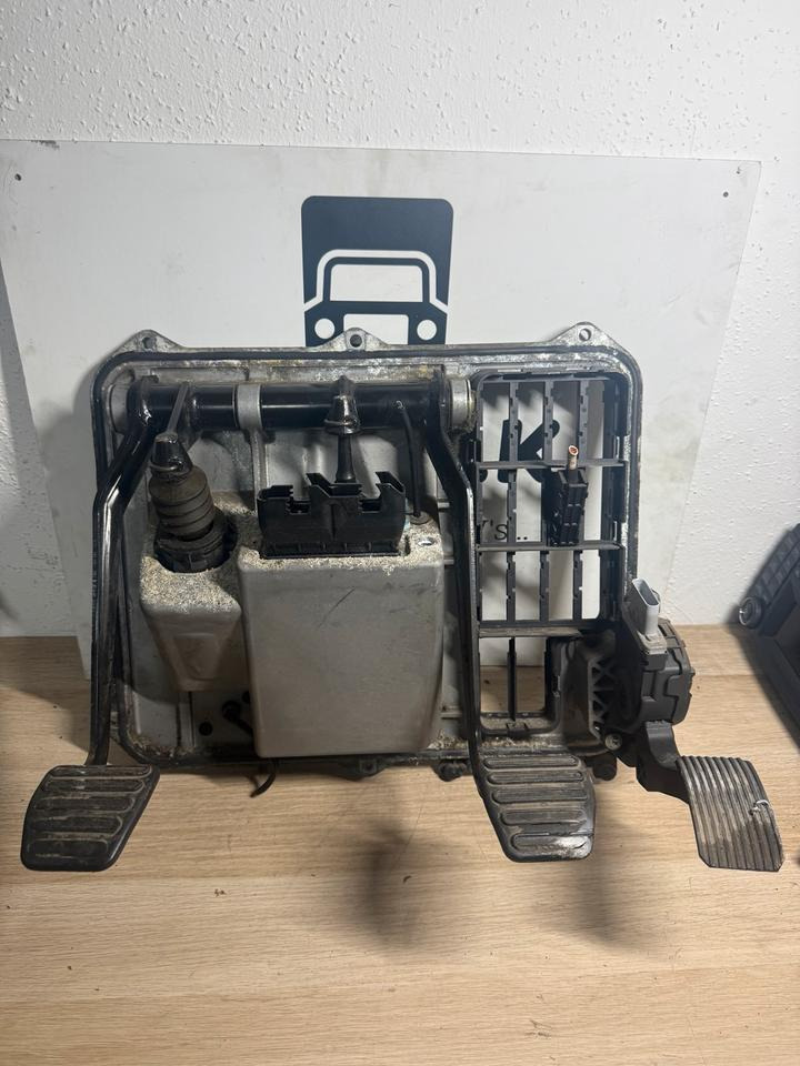 MAN WABCO Fußbremsventil 4800200090 - חלקי בלמים עבור משאית: תמונה 4 MAN WABCO Fußbremsventil 4800200090 - חלקי בלמים עבור משאית: תמונה 4