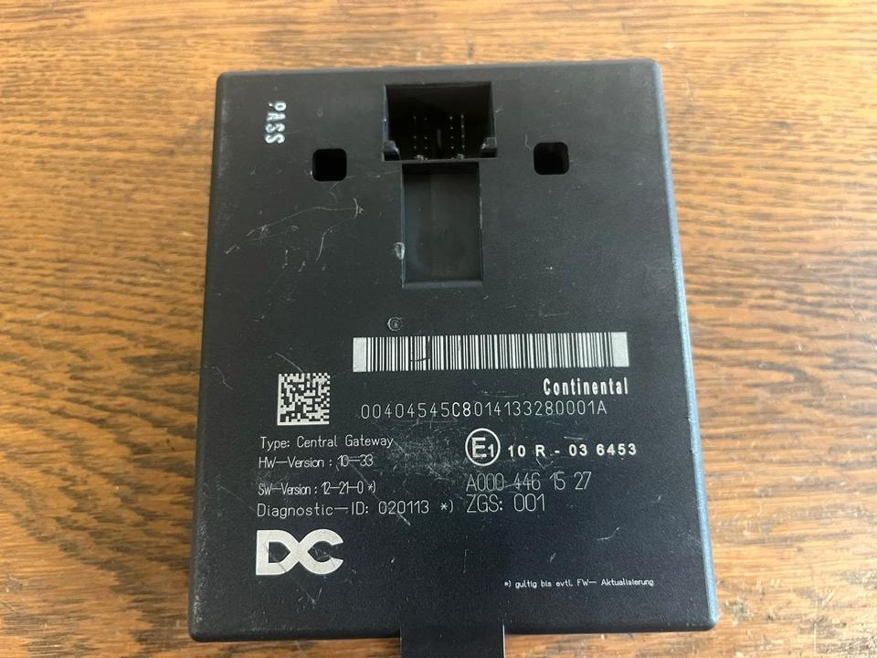 Mercedes Actros MP4 Central Gateway Steuergerät A0004461527 - ECU עבור משאית: תמונה 3 Mercedes Actros MP4 Central Gateway Steuergerät A0004461527 - ECU עבור משאית: תמונה 3