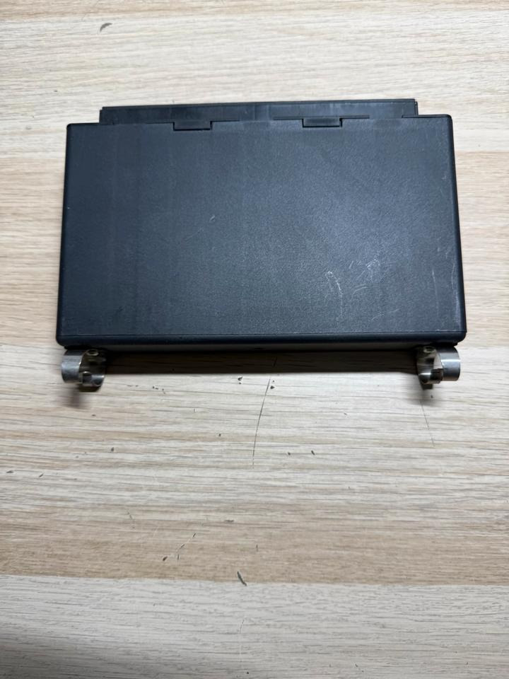 Mercedes Actros MP4 Elektronik PSM Steuergerät A0004463146 - ECU עבור משאית: תמונה 4 Mercedes Actros MP4 Elektronik PSM Steuergerät A0004463146 - ECU עבור משאית: תמונה 4