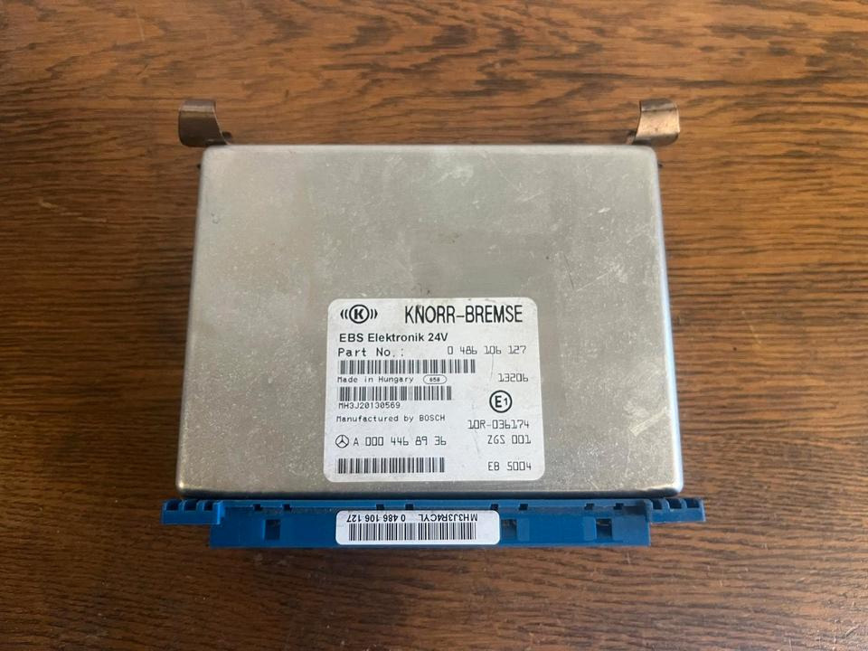 Mercedes Actros MP4 KNORR-BREMSE EBS Steuergerät A0004468936 - ECU עבור משאית: תמונה 2 Mercedes Actros MP4 KNORR-BREMSE EBS Steuergerät A0004468936 - ECU עבור משאית: תמונה 2