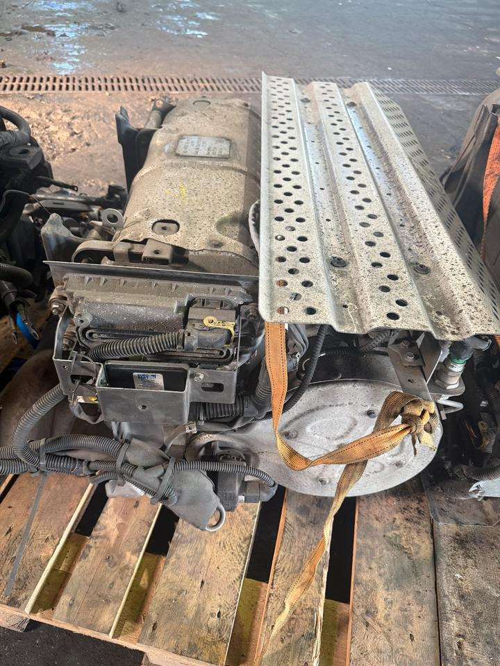 Mercedes Atego 4 EU6 Auspuff Katalysator A0054906812 - ממיר קטליטי עבור משאית: תמונה 4 Mercedes Atego 4 EU6 Auspuff Katalysator A0054906812 - ממיר קטליטי עבור משאית: תמונה 4