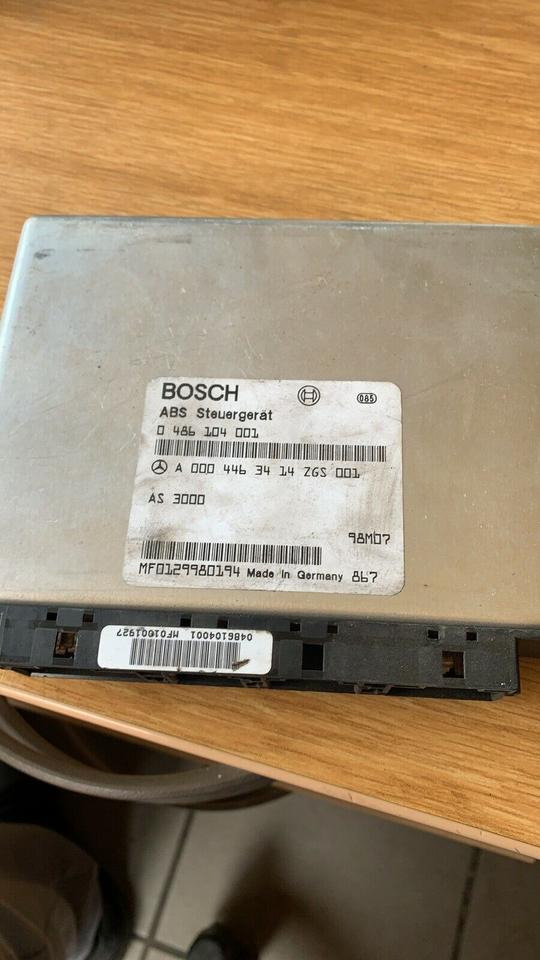 Mercedes Atego BOSCH Elektronik ABS Steuergerät A0004463414 - ECU עבור משאית: תמונה 1 Mercedes Atego BOSCH Elektronik ABS Steuergerät A0004463414 - ECU עבור משאית: תמונה 1