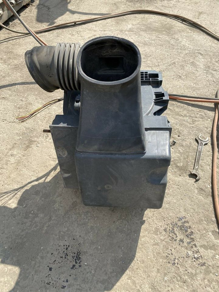 Mercedes Atego Luftfilterkasten Luftfilter Gehäuse A 973 528 06 0 - מסנן אוויר עבור משאית: תמונה 3 Mercedes Atego Luftfilterkasten Luftfilter Gehäuse A 973 528 06 0 - מסנן אוויר עבור משאית: תמונה 3