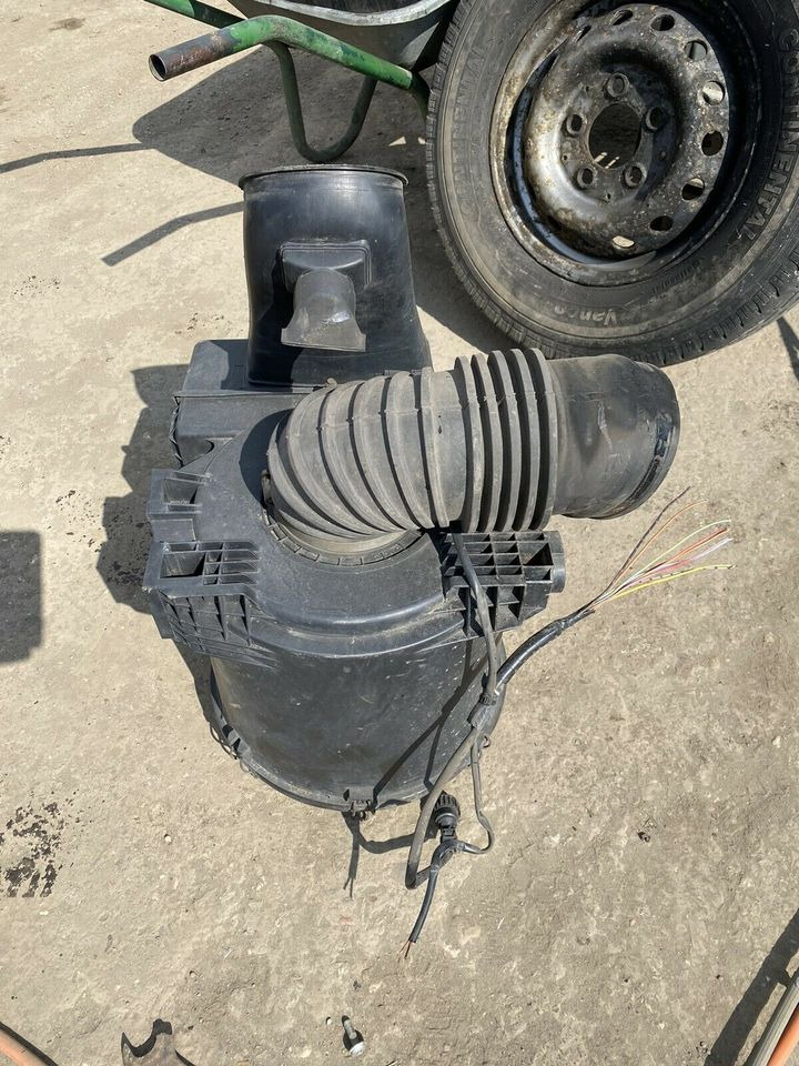Mercedes Atego Luftfilterkasten Luftfilter Gehäuse A 973 528 06 0 - מסנן אוויר עבור משאית: תמונה 4 Mercedes Atego Luftfilterkasten Luftfilter Gehäuse A 973 528 06 0 - מסנן אוויר עבור משאית: תמונה 4