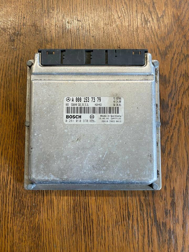 Mercedes Sprinter BOSCH Steuergerät A 000 153 73 79 - ECU עבור משאית: תמונה 1 Mercedes Sprinter BOSCH Steuergerät A 000 153 73 79 - ECU עבור משאית: תמונה 1