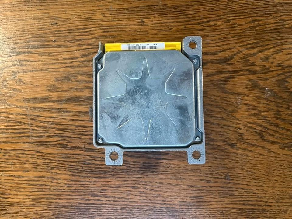 Mercedes Vito W638 Airbag Steuergerät Sensor 0004460642 - ECU עבור משאית: תמונה 4 Mercedes Vito W638 Airbag Steuergerät Sensor 0004460642 - ECU עבור משאית: תמונה 4