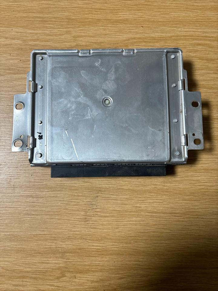 SCANIA KNORR-BREMSE EBS Steuergerät 0486106021 - ECU עבור משאית: תמונה 2 SCANIA KNORR-BREMSE EBS Steuergerät 0486106021 - ECU עבור משאית: תמונה 2