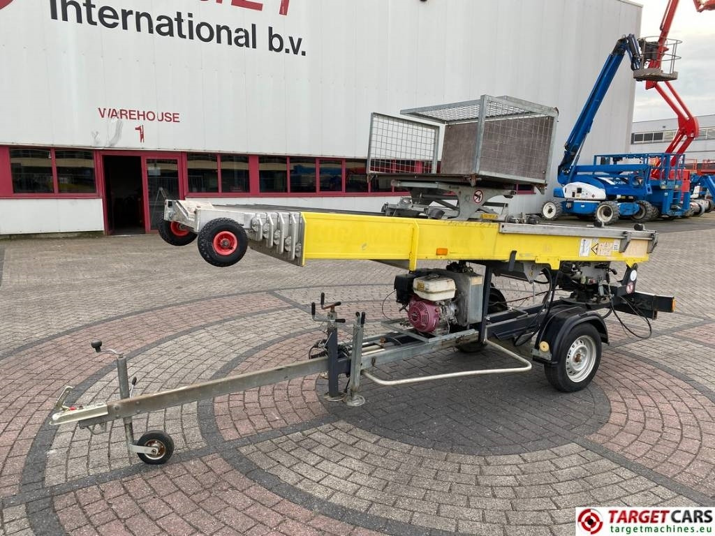 Böcker Boecker 18/0-7 Material Lift 1800cm 250cm - פלטפורמה אווירית: תמונה 1 Böcker Boecker 18/0-7 Material Lift 1800cm 250cm - פלטפורמה אווירית: תמונה 1