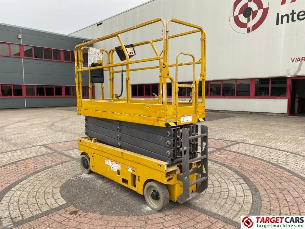 GMG 2632-ED Electric Scissor 2632ED Work Lift 983cm - מעלית מספריים: תמונה 4 GMG 2632-ED Electric Scissor 2632ED Work Lift 983cm - מעלית מספריים: תמונה 4