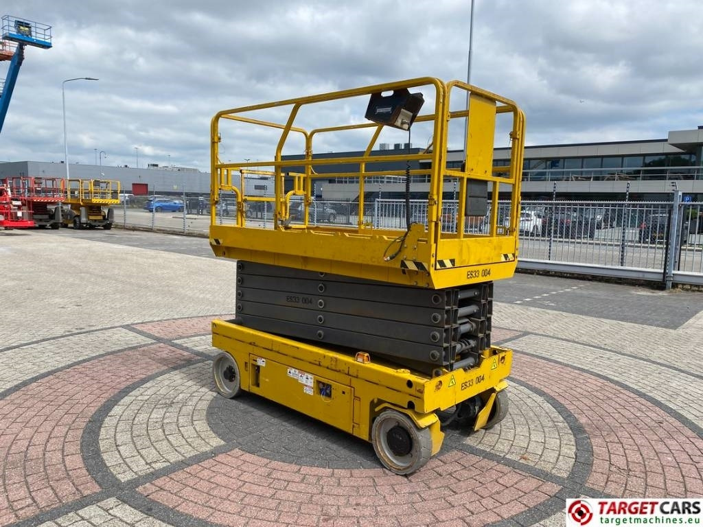 GMG 3346-ED Electric Scissor Work LIft 1200cm - מעלית מספריים: תמונה 2 GMG 3346-ED Electric Scissor Work LIft 1200cm - מעלית מספריים: תמונה 2