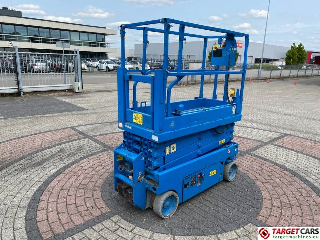 Genie GS-1932 Electric Scissor Work Lift 779cm - מעלית מספריים: תמונה 3 Genie GS-1932 Electric Scissor Work Lift 779cm - מעלית מספריים: תמונה 3