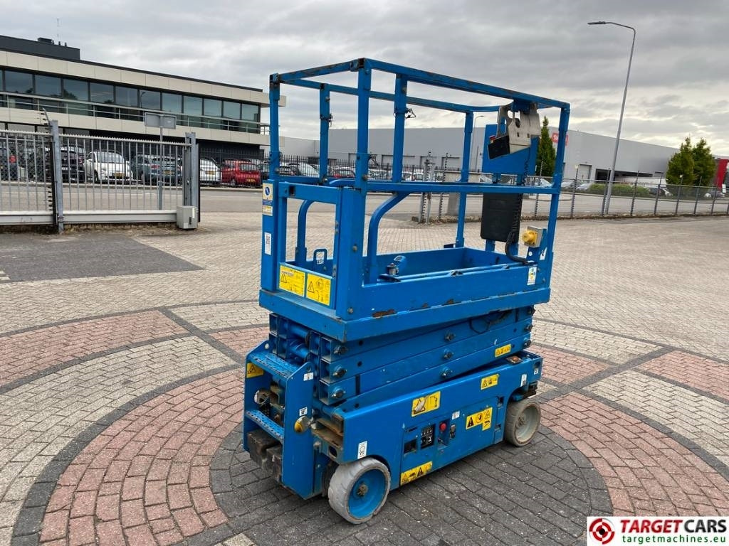 Genie GS-1932 Electric Scissor Work Lift 779cm - מעלית מספריים: תמונה 3 Genie GS-1932 Electric Scissor Work Lift 779cm - מעלית מספריים: תמונה 3