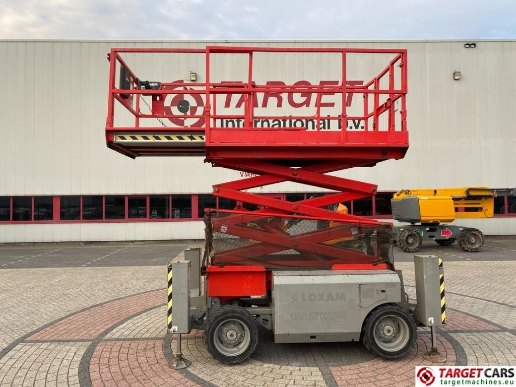 Genie GS-2668RT Diesel 4x4 Scissor Work Lift 992cm - מעלית מספריים: תמונה 5 Genie GS-2668RT Diesel 4x4 Scissor Work Lift 992cm - מעלית מספריים: תמונה 5