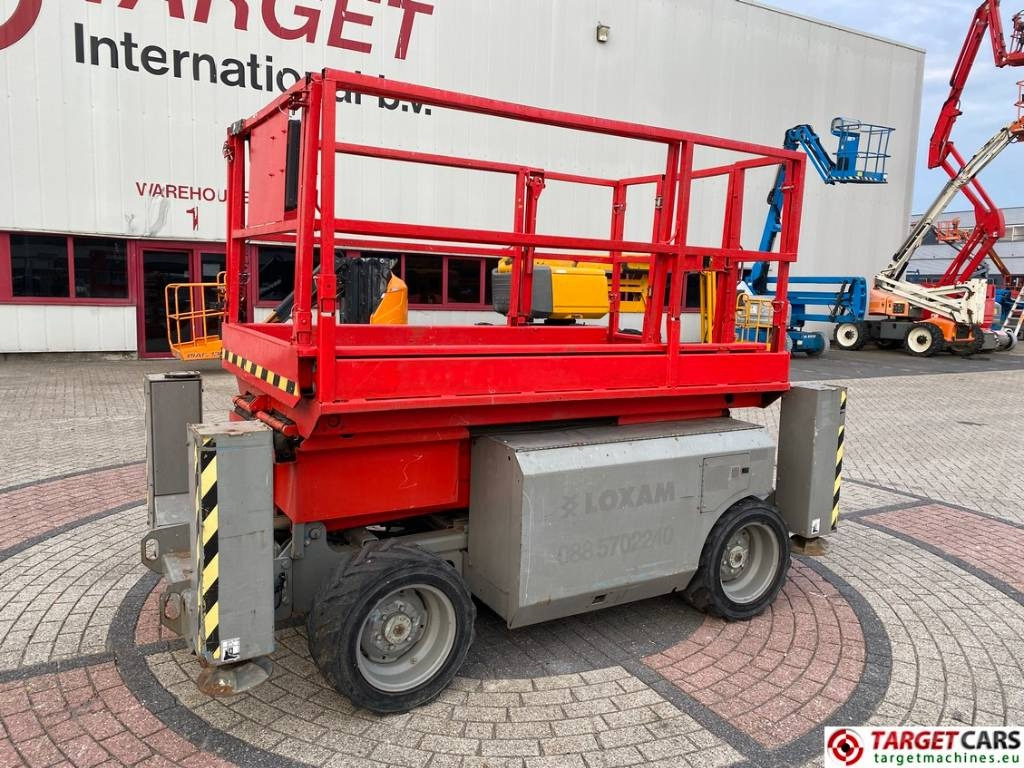 Genie GS-2668RT Diesel 4x4 Scissor Work Lift 992cm - מעלית מספריים: תמונה 1 Genie GS-2668RT Diesel 4x4 Scissor Work Lift 992cm - מעלית מספריים: תמונה 1