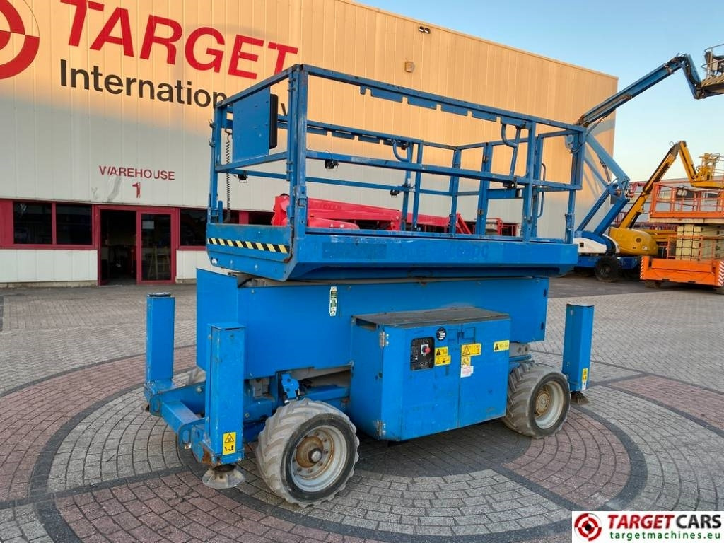Genie GS-4069 DC Electric GS4069 Scissor WorkLift 1412cm - מעלית מספריים: תמונה 1 Genie GS-4069 DC Electric GS4069 Scissor WorkLift 1412cm - מעלית מספריים: תמונה 1