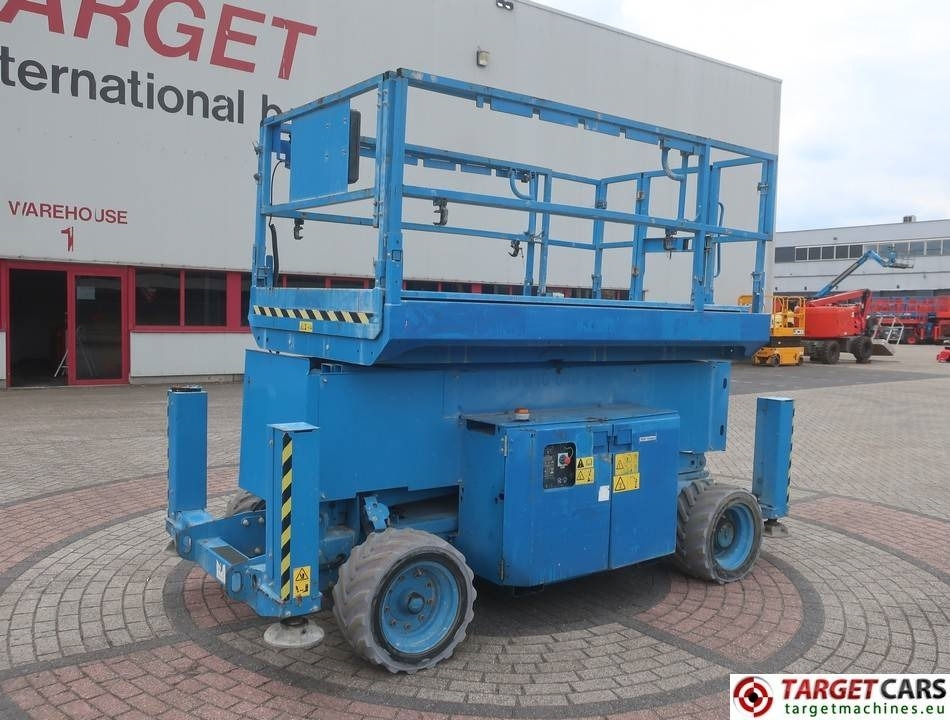 Genie GS-4069DC Electric 4069 Scissor Work Lift 1412cm - מעלית מספריים: תמונה 1 Genie GS-4069DC Electric 4069 Scissor Work Lift 1412cm - מעלית מספריים: תמונה 1