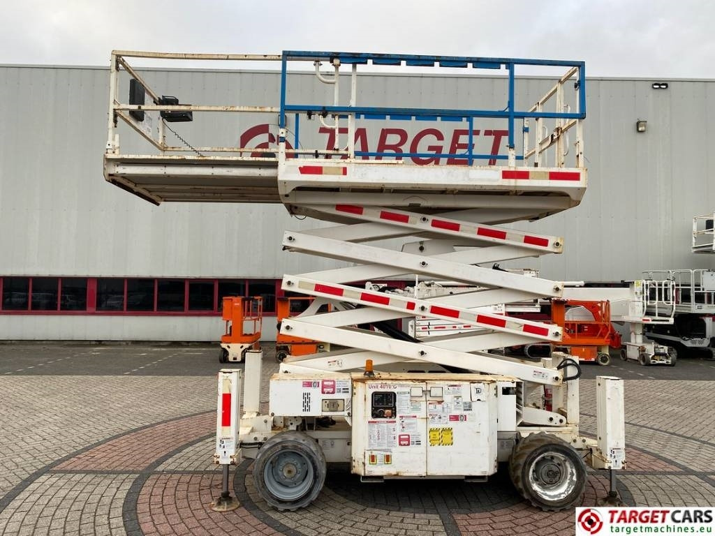 Genie GS-4069RT Diesel 4x4 Scissor Work Lift 1412cm - מעלית מספריים: תמונה 5 Genie GS-4069RT Diesel 4x4 Scissor Work Lift 1412cm - מעלית מספריים: תמונה 5