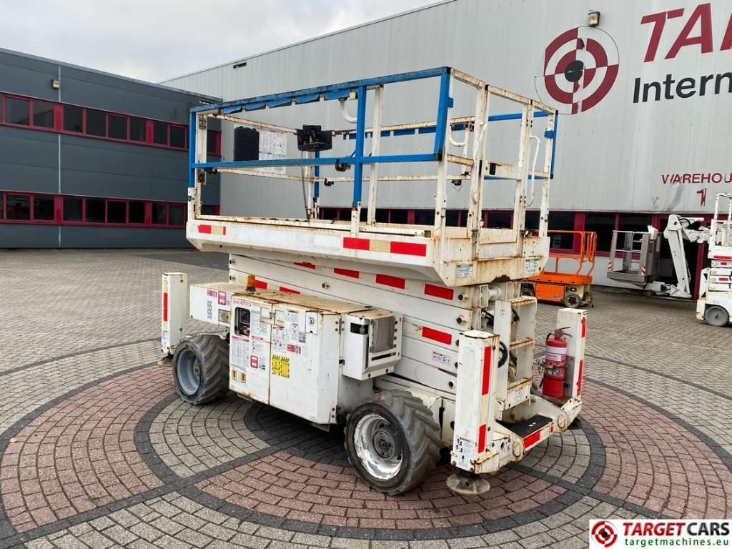 Genie GS-4069RT Diesel 4x4 Scissor Work Lift 1412cm - מעלית מספריים: תמונה 4 Genie GS-4069RT Diesel 4x4 Scissor Work Lift 1412cm - מעלית מספריים: תמונה 4
