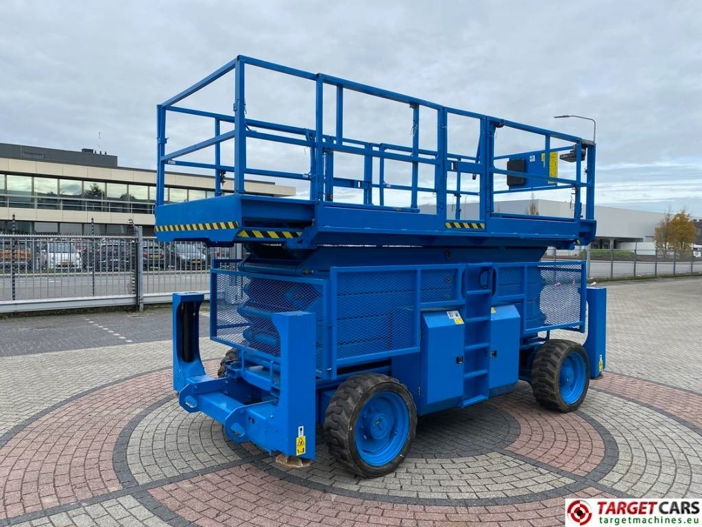 Genie GS-5390RT Diesel 4x4 Scissor Work Lift 1815cm - מעלית מספריים: תמונה 3 Genie GS-5390RT Diesel 4x4 Scissor Work Lift 1815cm - מעלית מספריים: תמונה 3