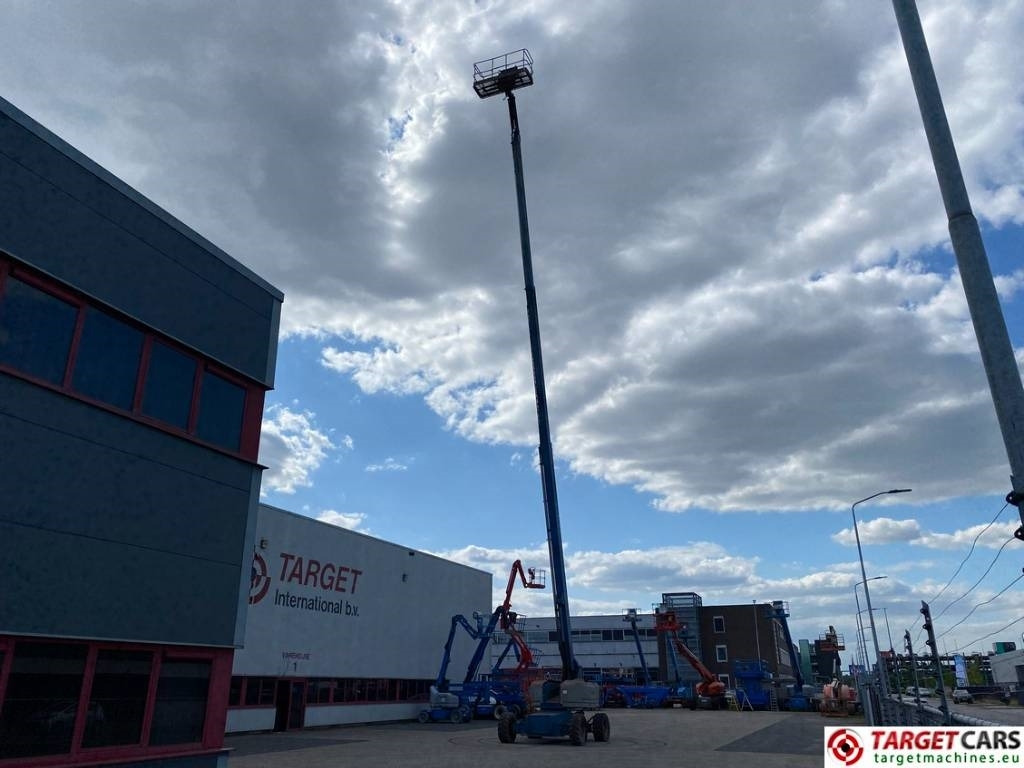 Genie S-85 Telescopic 4x4 Diesel Boom Work Lift 2790cm - מוט טלסקופי: תמונה 5 Genie S-85 Telescopic 4x4 Diesel Boom Work Lift 2790cm - מוט טלסקופי: תמונה 5