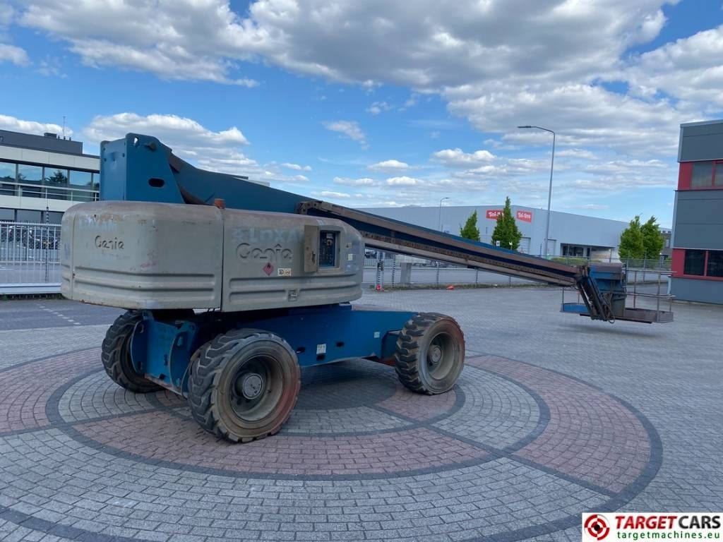 Genie S-85 Telescopic 4x4 Diesel Boom Work Lift 2790cm - מוט טלסקופי: תמונה 3 Genie S-85 Telescopic 4x4 Diesel Boom Work Lift 2790cm - מוט טלסקופי: תמונה 3