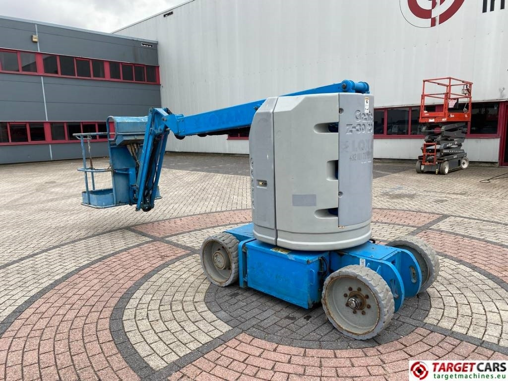 Genie Z-30/20N Electric Articulated Boom WorkLift 1110cm  - זרוע מרפקי: תמונה 4 Genie Z-30/20N Electric Articulated Boom WorkLift 1110cm  - זרוע מרפקי: תמונה 4
