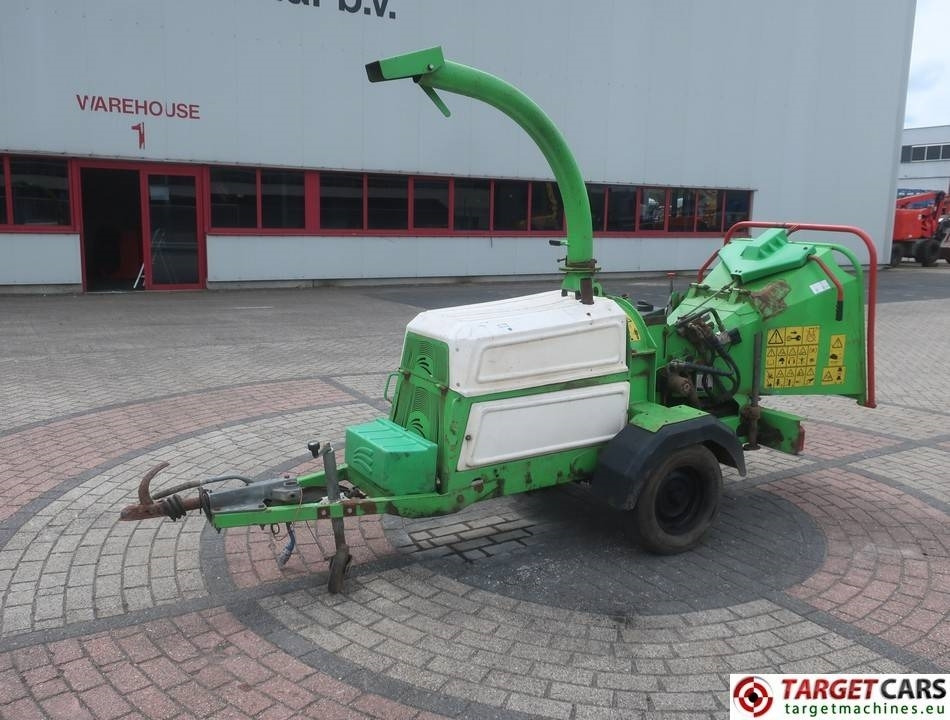 Greenmech Wood Chipper Diesel (engine issue) - מגרסת עץ: תמונה 1 Greenmech Wood Chipper Diesel (engine issue) - מגרסת עץ: תמונה 1
