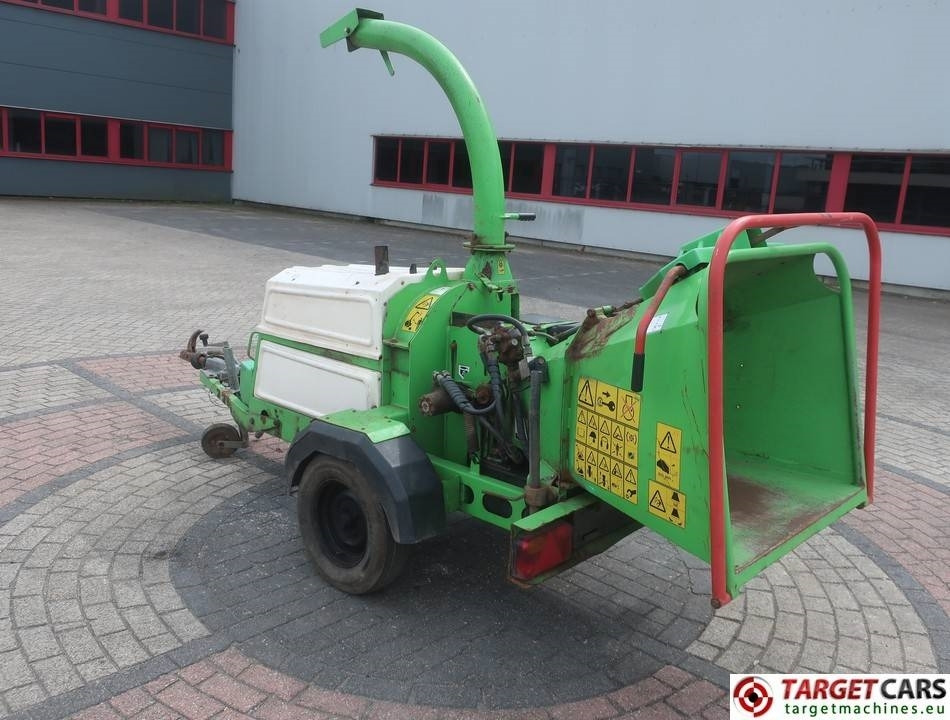 Greenmech Wood Chipper Diesel (engine issue) - מגרסת עץ: תמונה 4 Greenmech Wood Chipper Diesel (engine issue) - מגרסת עץ: תמונה 4
