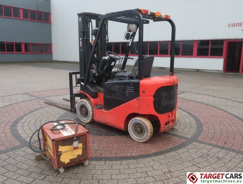 Hangcha CPD15J Eletric 4-wh Forklift Triplex-480cm 1500KG - מלגזה חשמלית: תמונה 4 Hangcha CPD15J Eletric 4-wh Forklift Triplex-480cm 1500KG - מלגזה חשמלית: תמונה 4