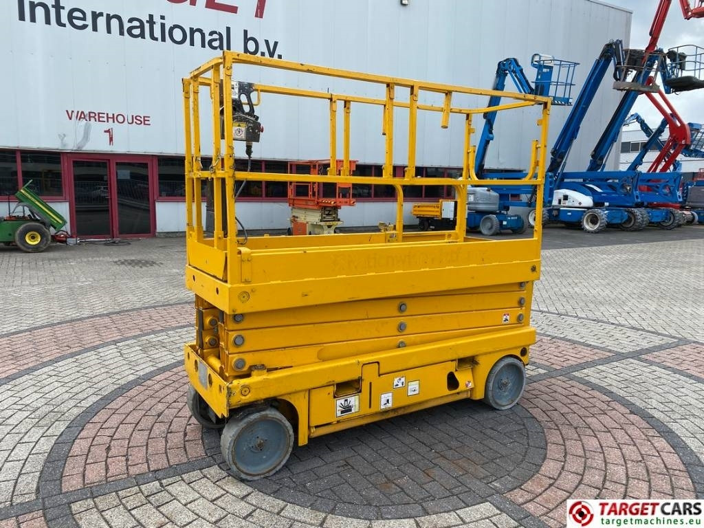 Haulotte Compact 10N Electric Scissor Work Lift 1000cm - מעלית מספריים: תמונה 1 Haulotte Compact 10N Electric Scissor Work Lift 1000cm - מעלית מספריים: תמונה 1