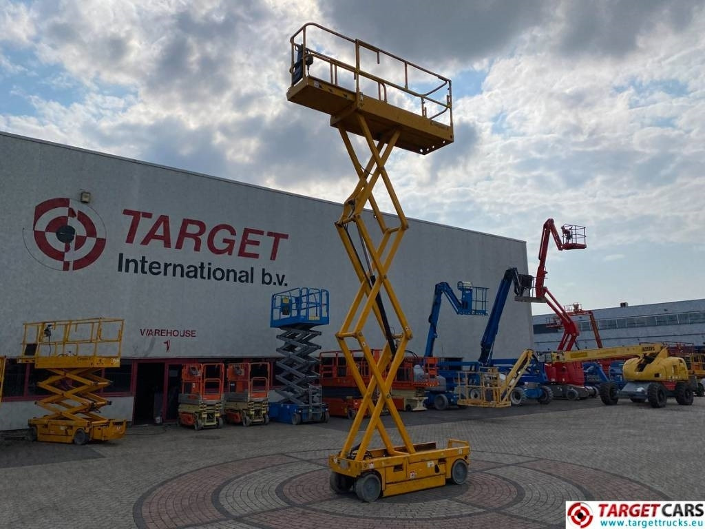 מעלית מספריים Haulotte Compact 8 Electric Scissor Work Lift 818cm: תמונה 6