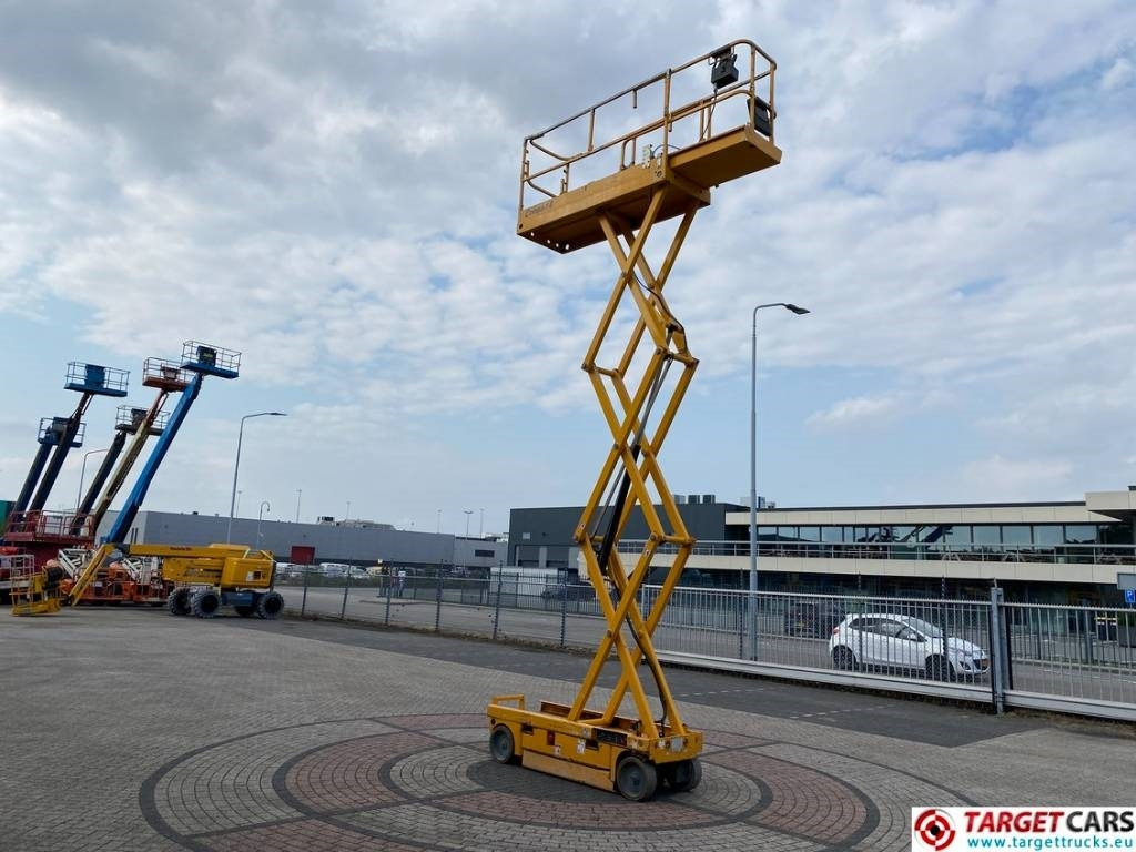 מעלית מספריים Haulotte Compact 8 Electric Scissor Work Lift 818cm: תמונה 7