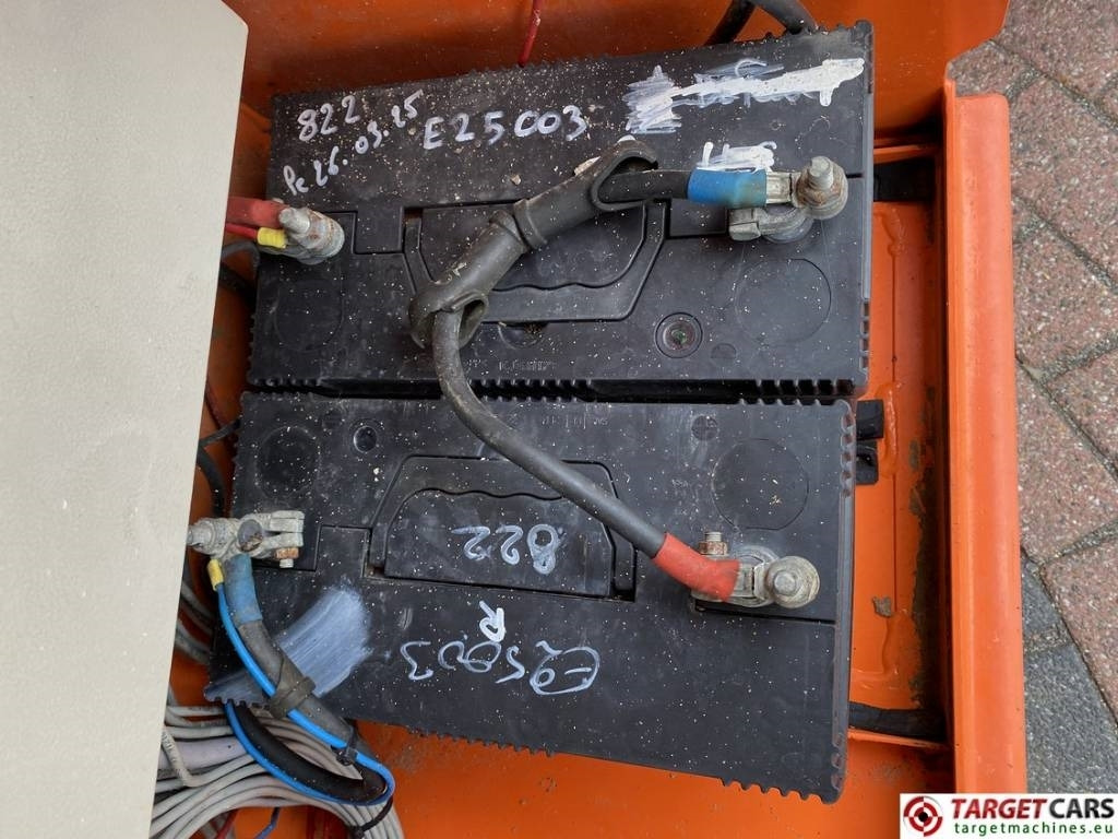 מעלית מספריים Holland Lift B195DL-25 Diesel 4x4 Scissor Work Lift 2150cm: תמונה 35