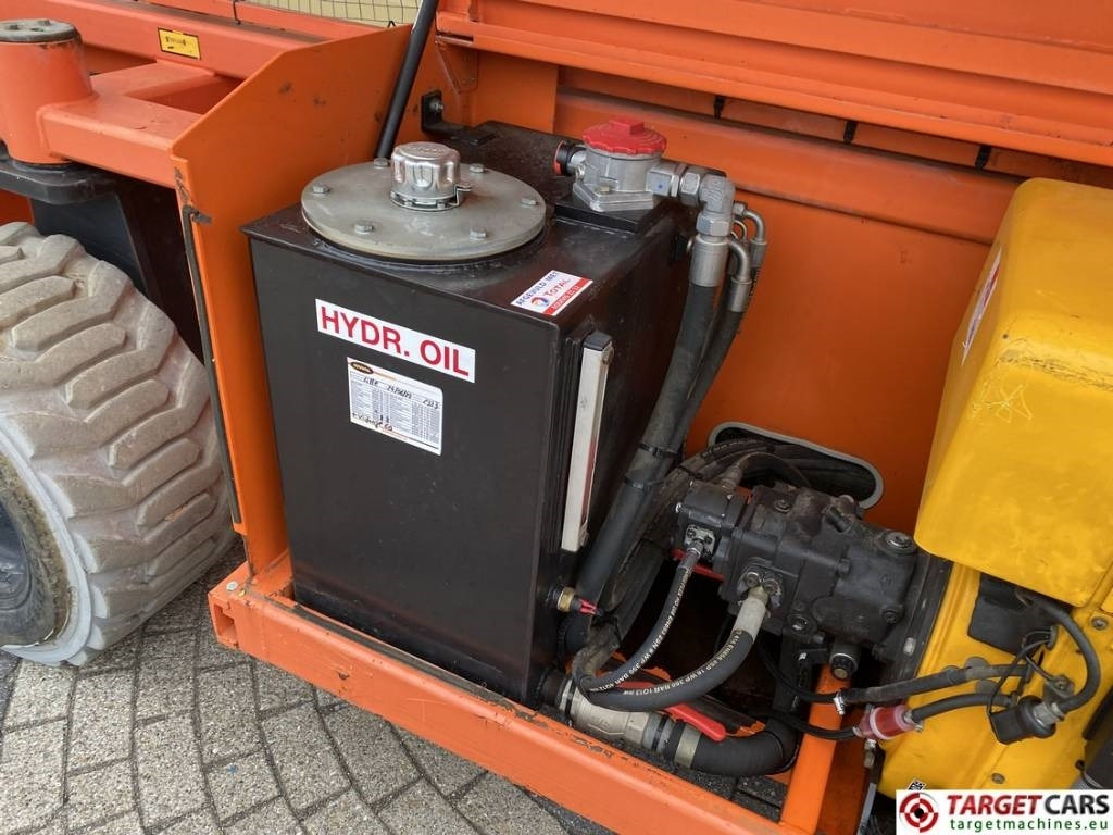 מעלית מספריים Holland Lift B195DL-25 Diesel 4x4 Scissor Work Lift 2150cm: תמונה 18