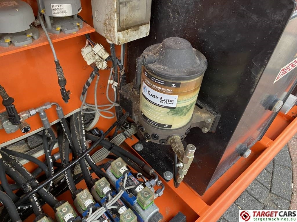 מעלית מספריים Holland Lift B195DL-25 Diesel 4x4 Scissor Work Lift 2150cm: תמונה 36