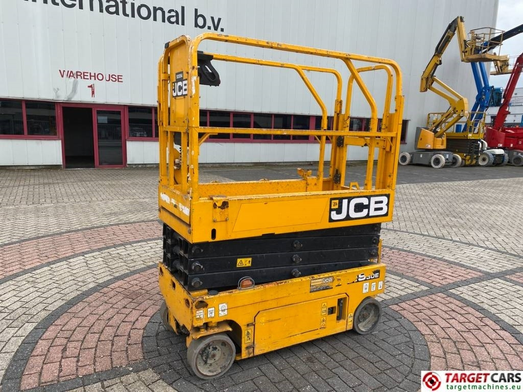 JCB S1930E Electric Scissor Work Lift 780cm - מעלית מספריים: תמונה 1 JCB S1930E Electric Scissor Work Lift 780cm - מעלית מספריים: תמונה 1