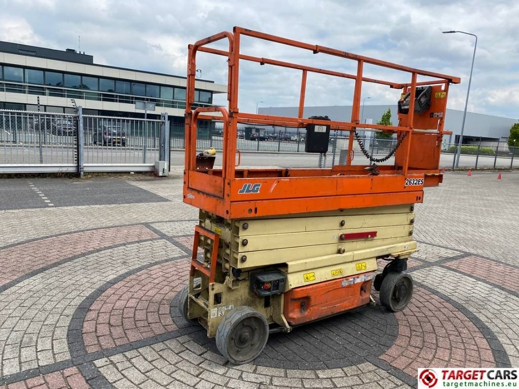 JLG 2632ES Electric Scissor Work Lift 977cm - מעלית מספריים: תמונה 3 JLG 2632ES Electric Scissor Work Lift 977cm - מעלית מספריים: תמונה 3