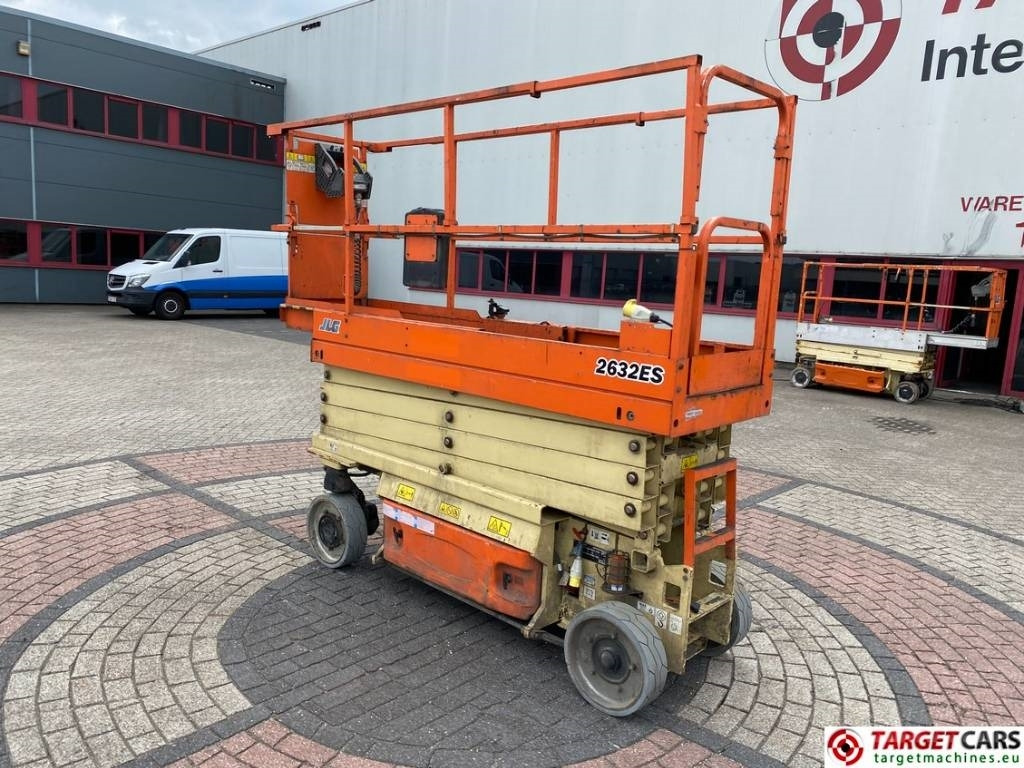 JLG 2632ES Electric Scissor Work Lift 977cm - מעלית מספריים: תמונה 4 JLG 2632ES Electric Scissor Work Lift 977cm - מעלית מספריים: תמונה 4