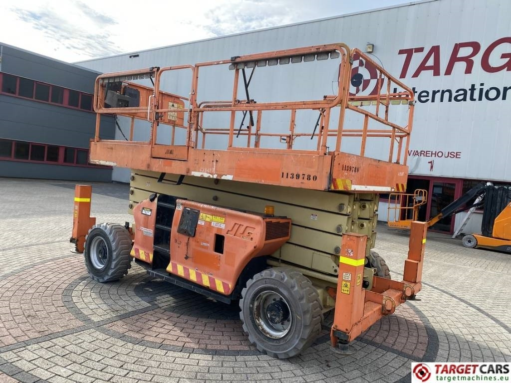 JLG 4394RT Diesel 4x4 Scissor Work Lift 1511cm - מעלית מספריים: תמונה 4 JLG 4394RT Diesel 4x4 Scissor Work Lift 1511cm - מעלית מספריים: תמונה 4