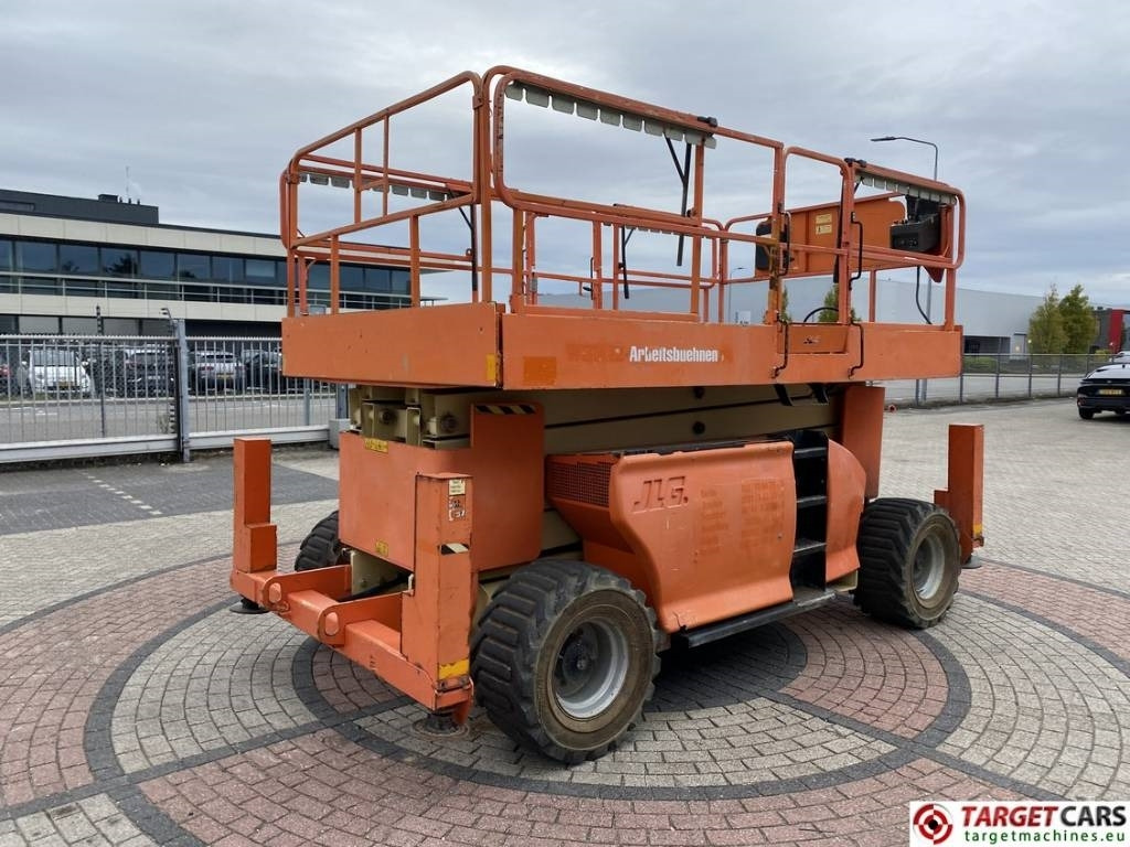 JLG 4394RT Diesel 4x4 Scissor Work Lift 1511cm - מעלית מספריים: תמונה 3 JLG 4394RT Diesel 4x4 Scissor Work Lift 1511cm - מעלית מספריים: תמונה 3
